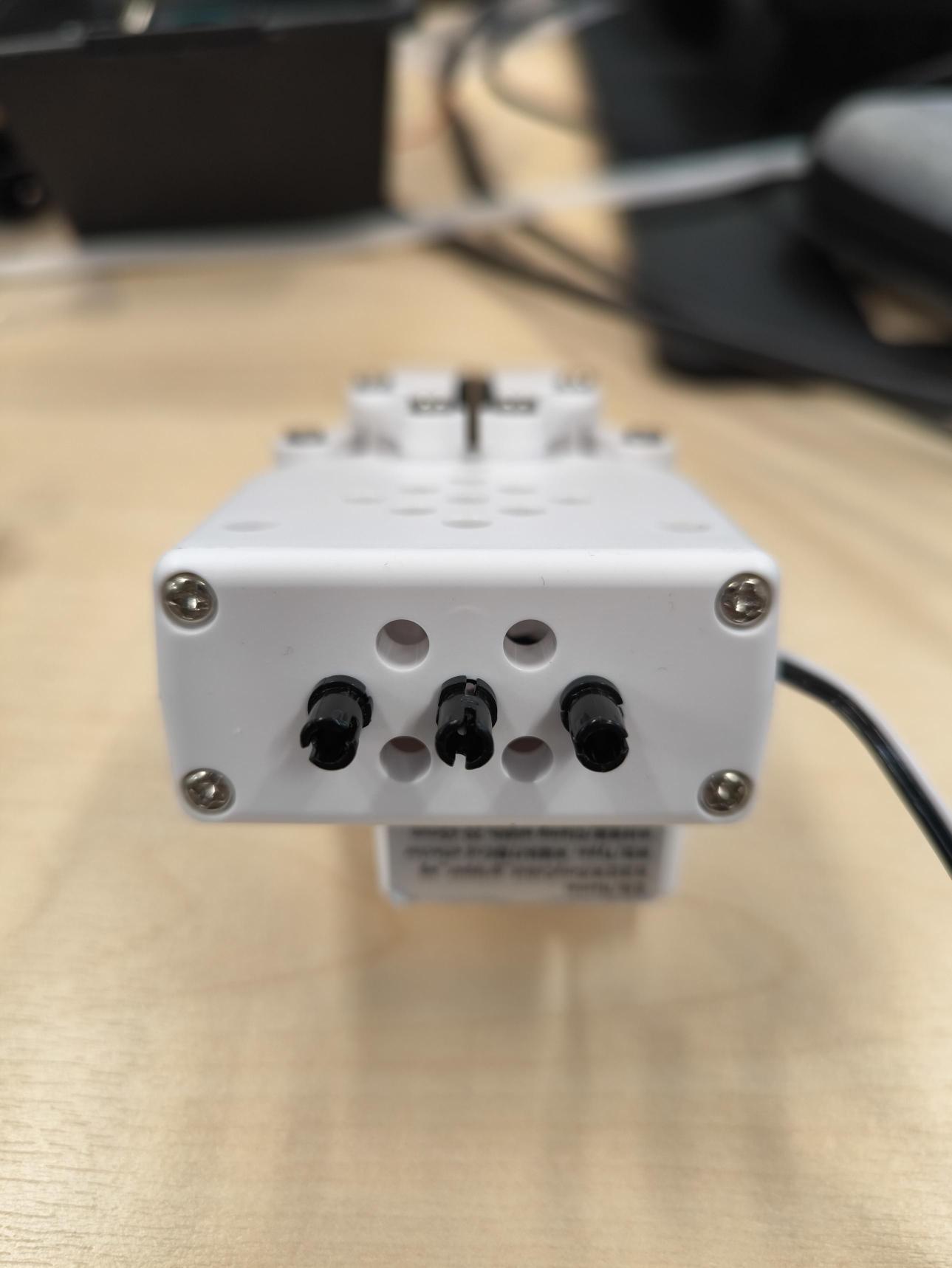 Gripper พร้อมเดือย LEGO Plugin ด้านท้ายสำหรับยึดเข้ากับแขนหุ่นยนต์